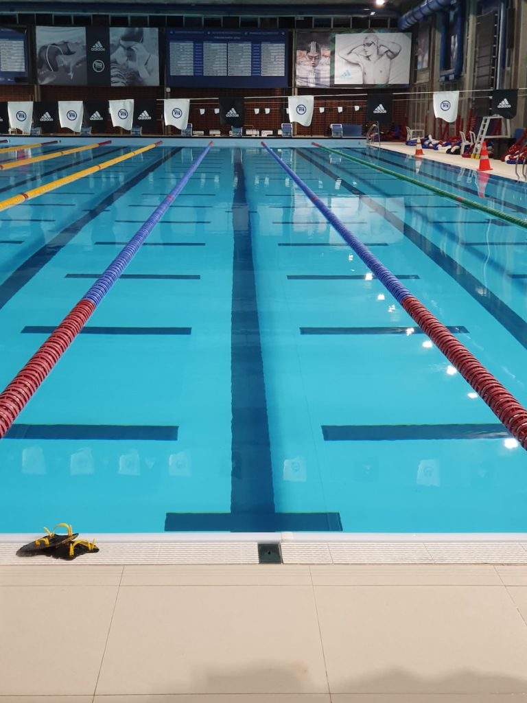 Musculation et natation, un cocktail gagnant ! 4 blue Olympic pool