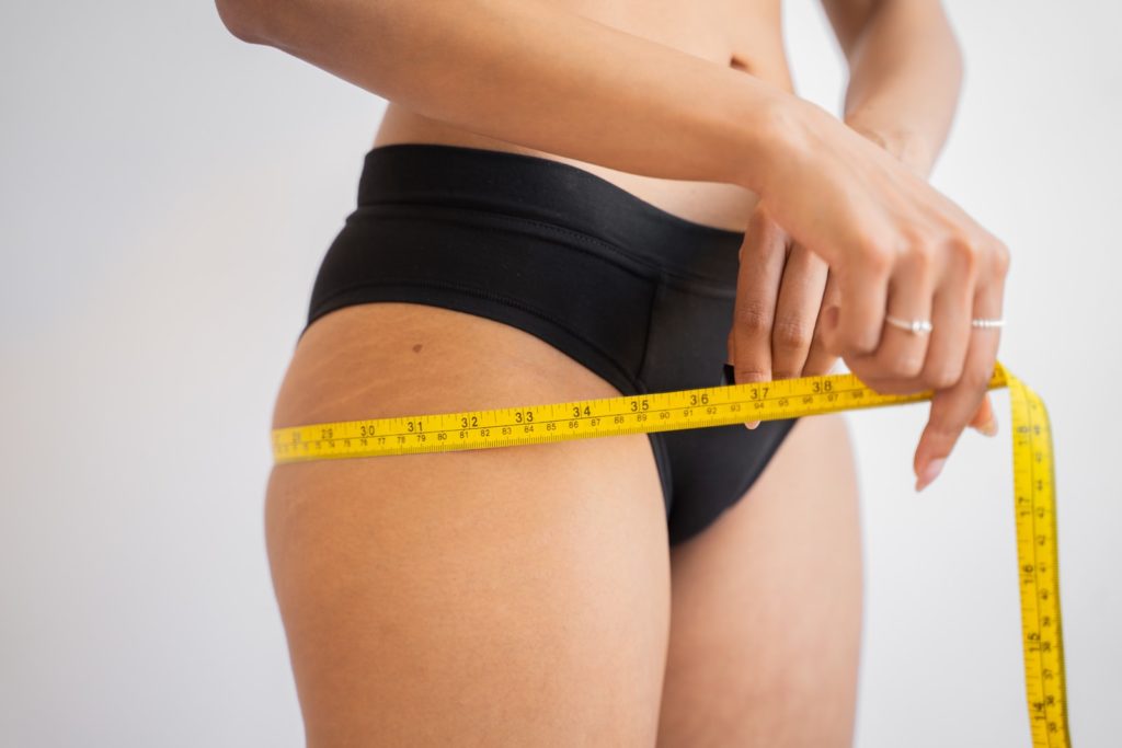 Le Crossfit, qu’est-ce que c’est ? 7 topless woman with black panty